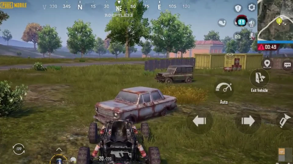 Gameplay de acesso antecipado do PUBG MOBILE FLASH mostrando controles de veículo em Erangel